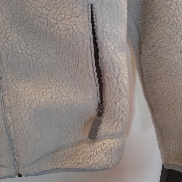 PATAGONIA WOMEN'S JACKET. SZ::XS..VERY WARM. MADE IN MEXICO.COMMON THREADS PARTN - Picture 7 of 13